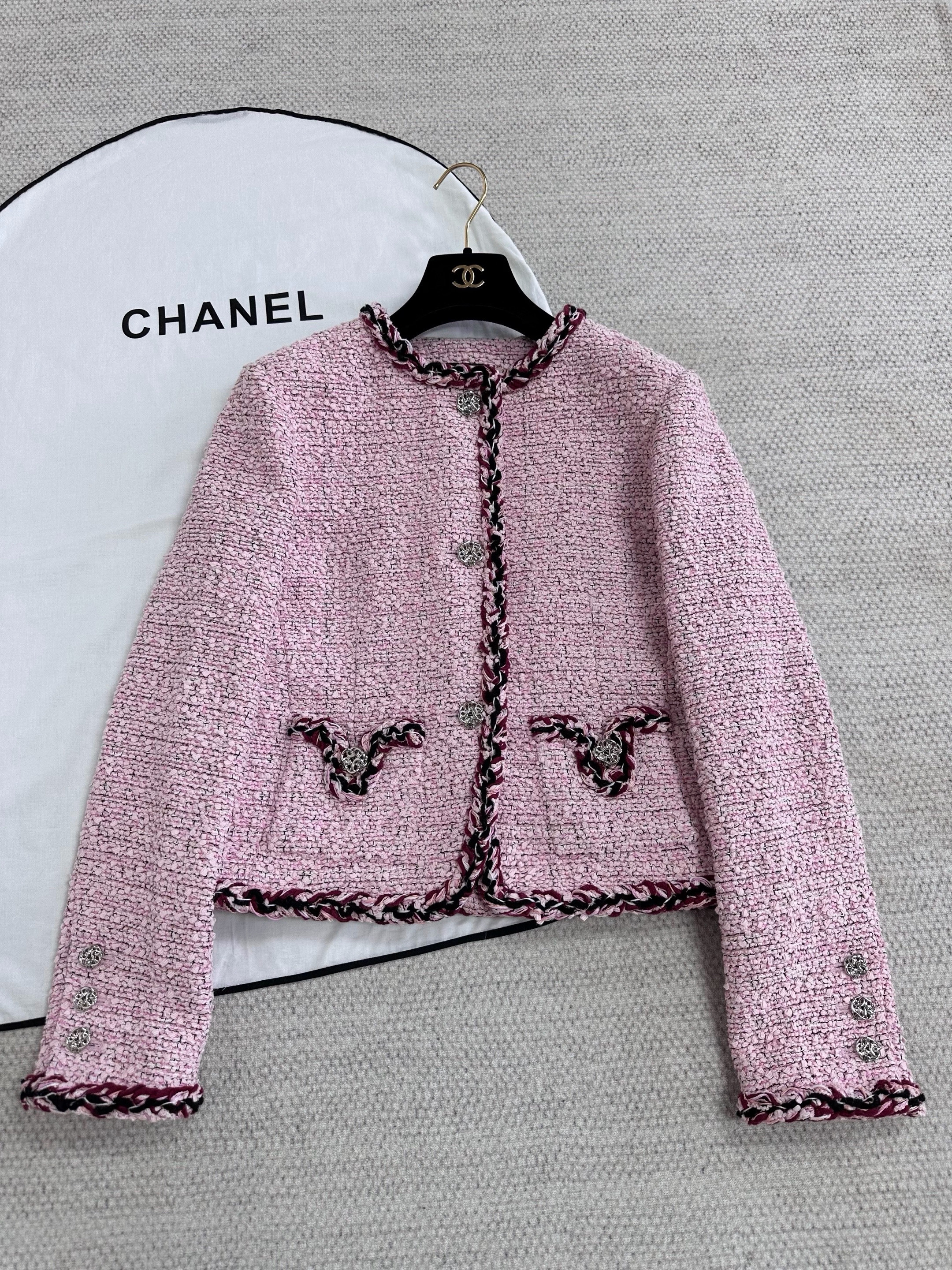 Chanel black Clothing CHANEL Top-quality Version Jacket Tweed Pink Black White #396583 View 2 | Nigo Office