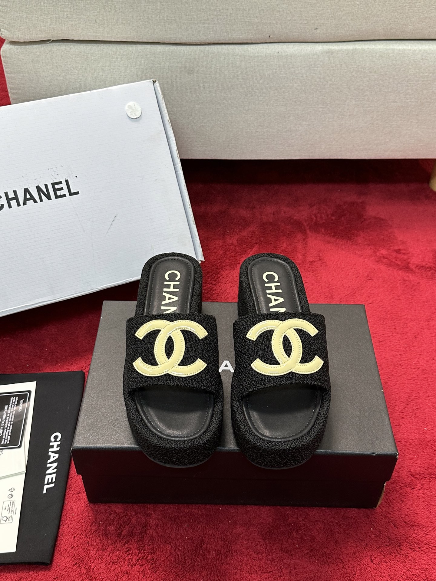 [TOP] CHANEL Sandals - Black