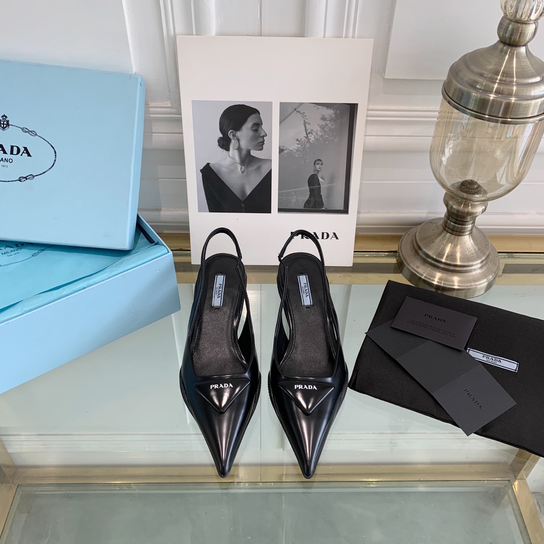 [TOP] PRADA Low Heel Mules - Black - 711 Luxury