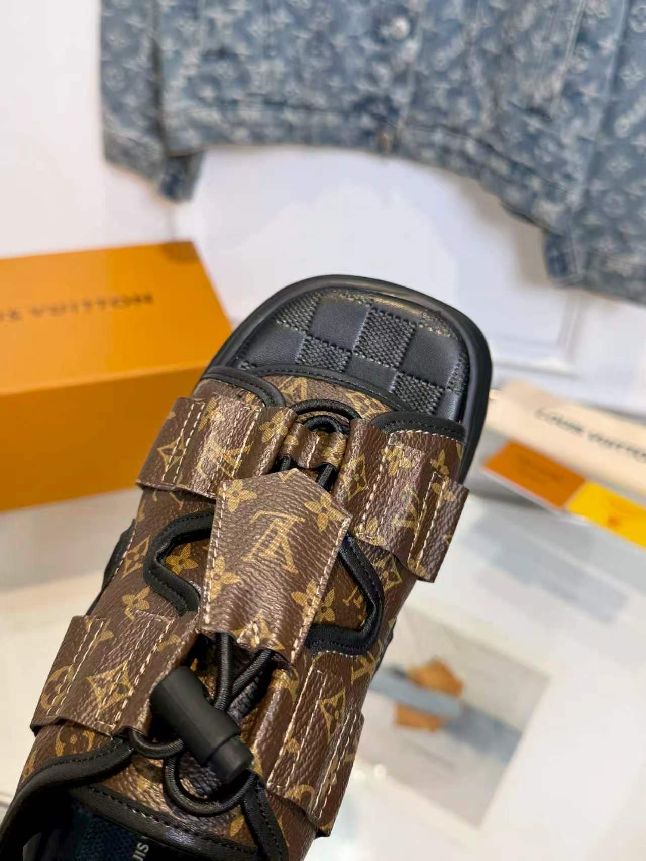 [TOP] Louis Vuitton LV Sandals - Brown - 711 Luxury