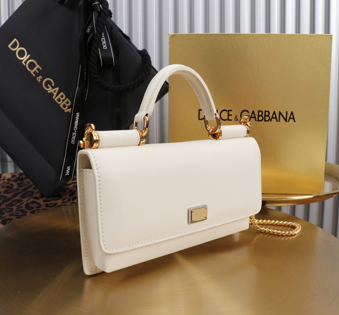[TOP] Dolce & Gabbana D&G Bag Palm Print Cowhide Bag 20x11x3cm - White - 711 Luxury