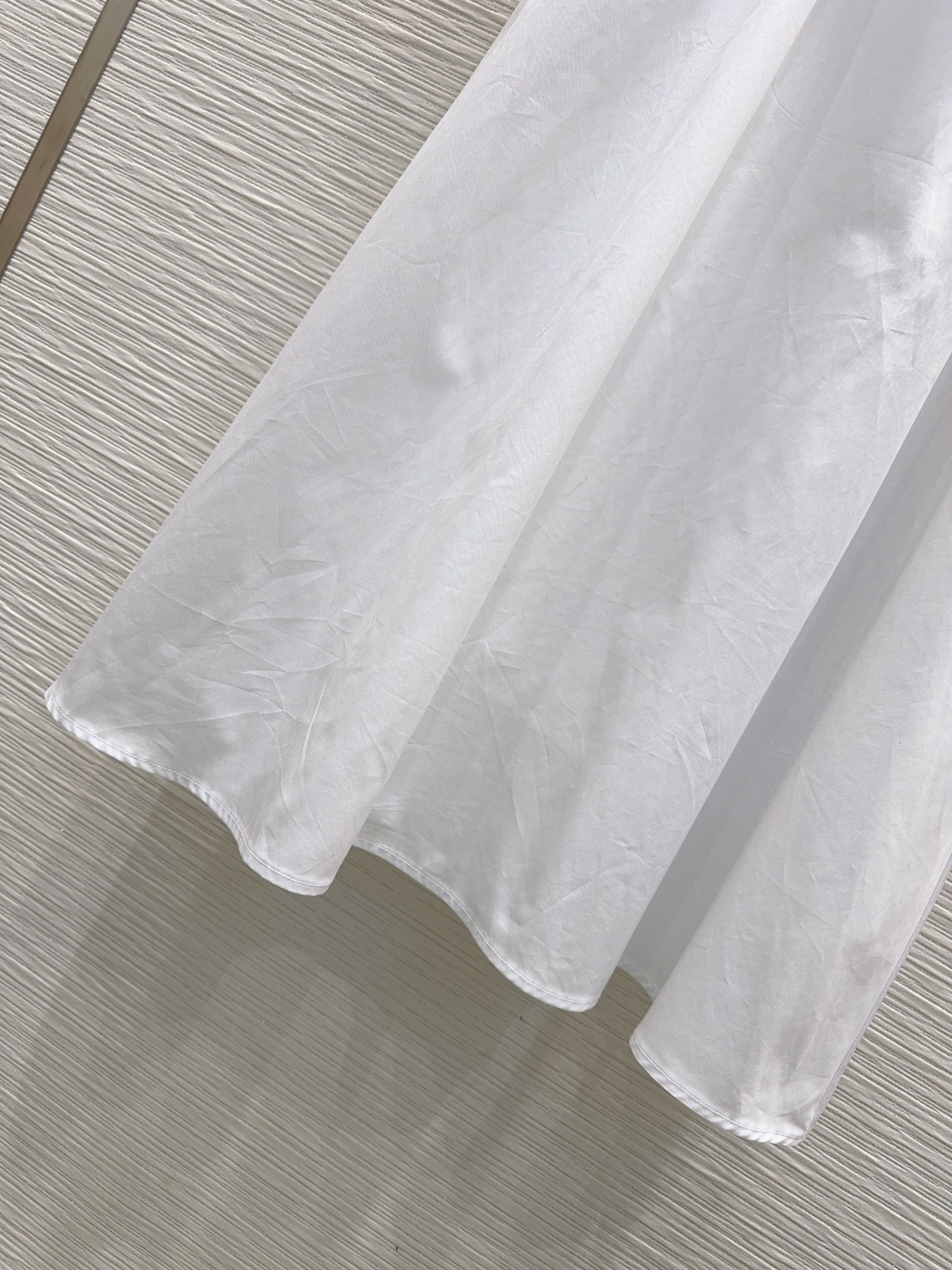 [TOP] Louis Vuitton LV Lapel Belt Shirt Dress - White