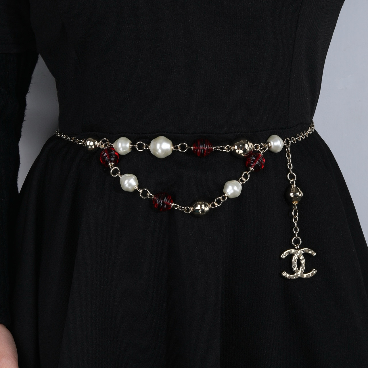 [TOP] CHANEL Waist Chain - Gold