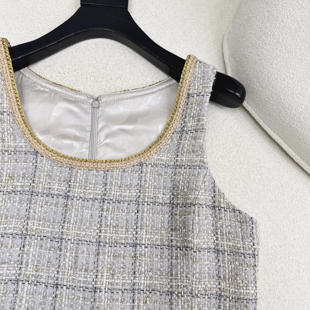 [TOP] CHANEL  Sleeveless Woven Dress - Grey