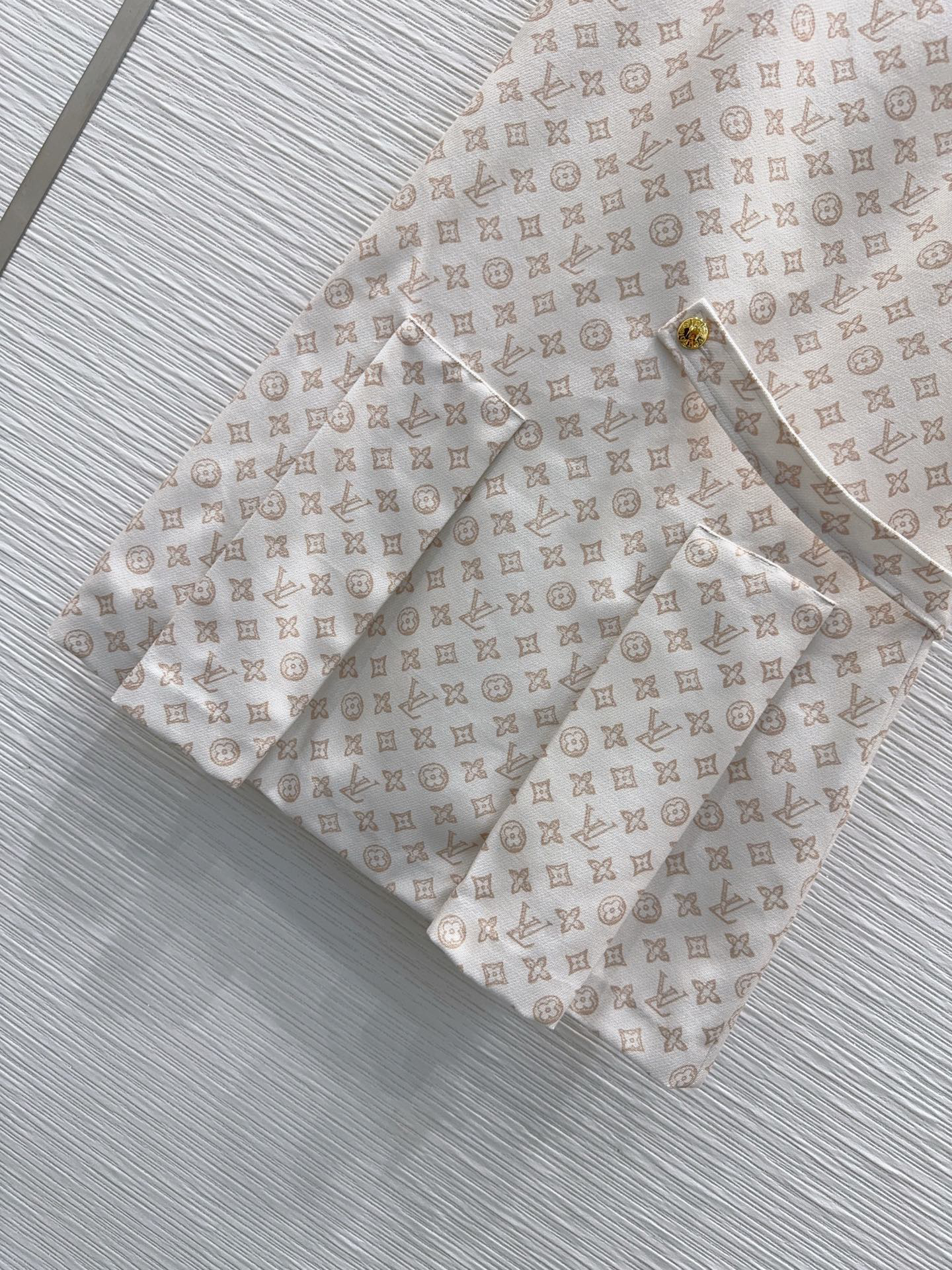 [TOP] Louis Vuitton LV Dress - White