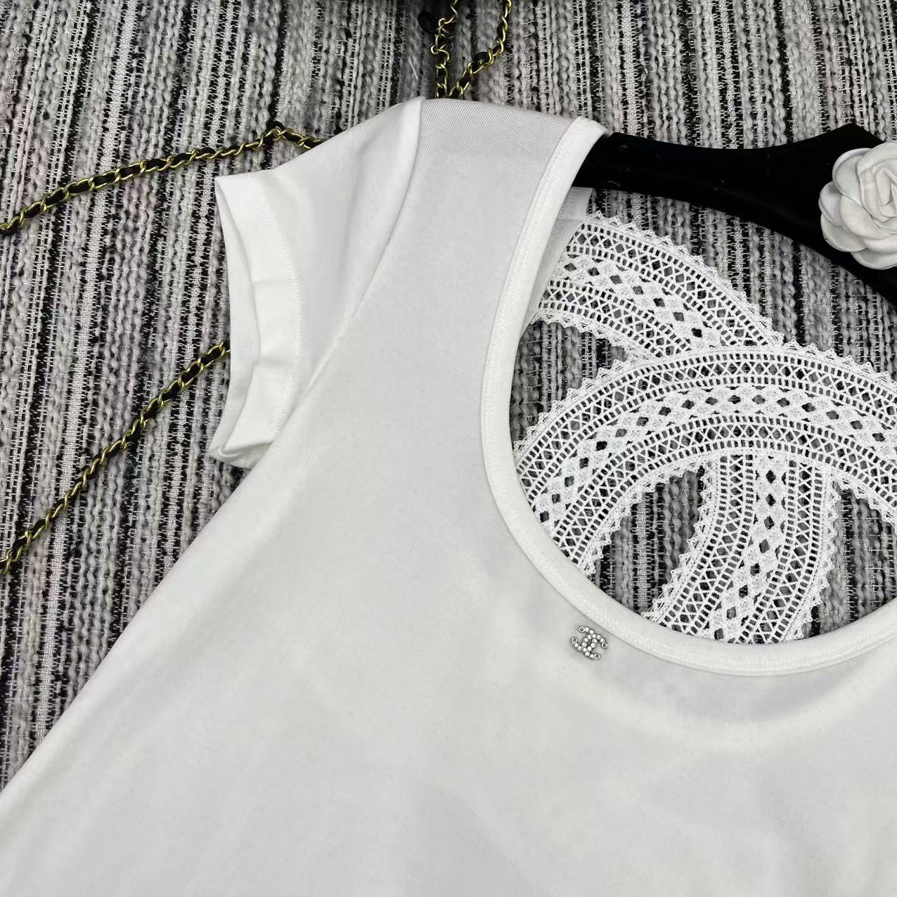 [TOP] CHANEL T-shirt - White