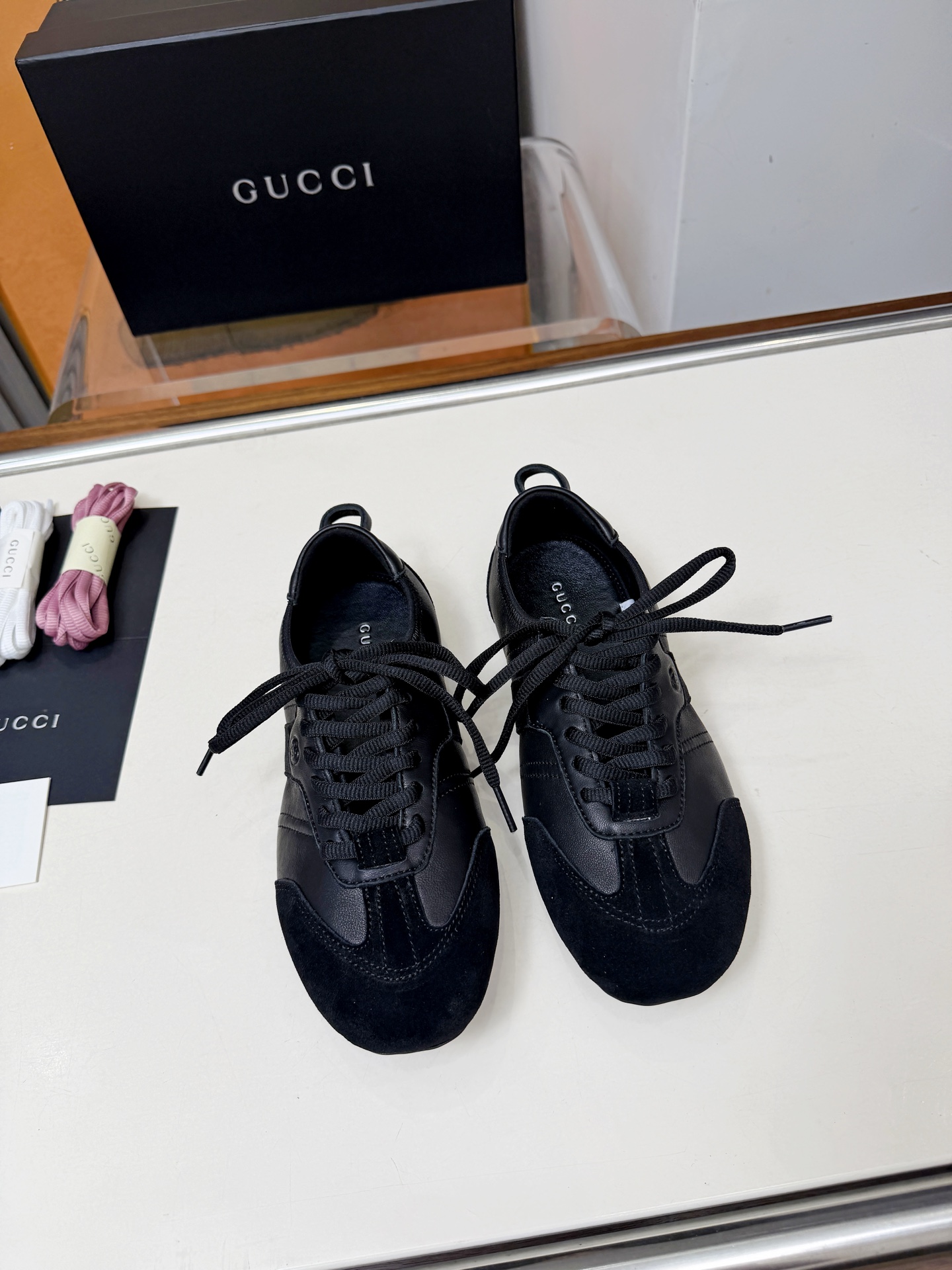 [TOP] GUCCI Sneaker - Black - 711 Luxury