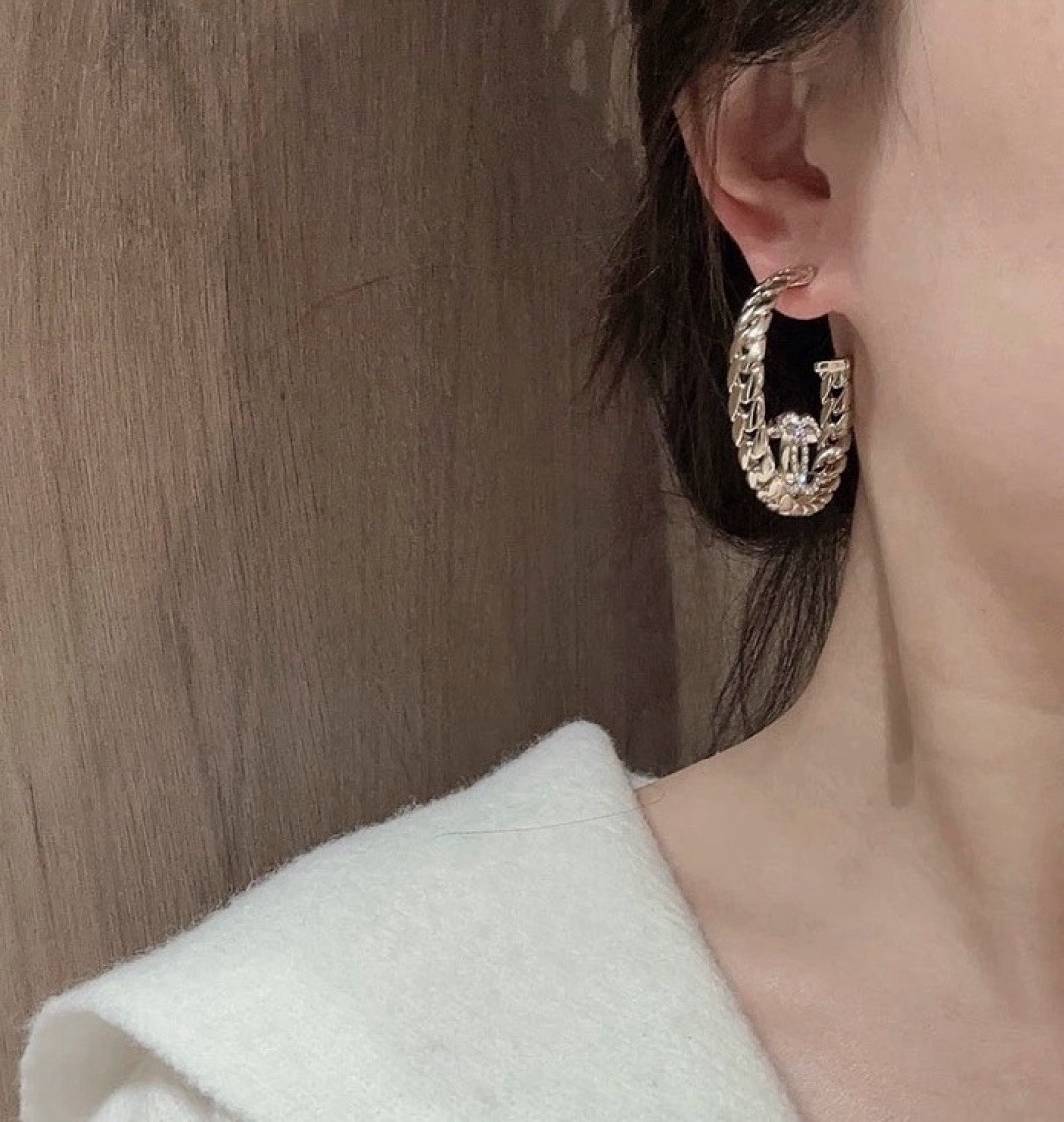 [TOP] CHANEL Earrings - Gold