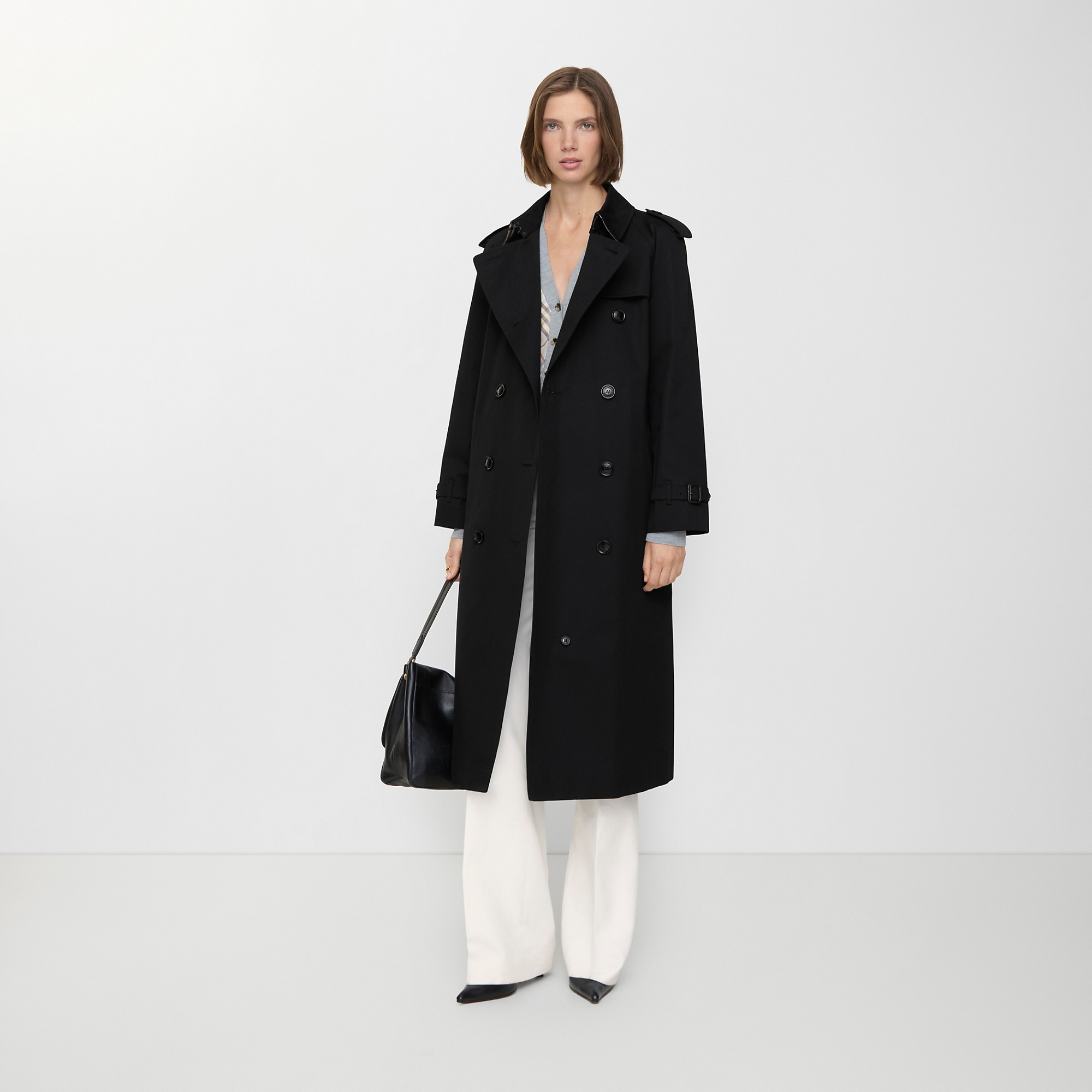 Burberry black Clothing Burberry Long Waterloo Heritage Trench Coat in Black Women Cotton Gabardine #395496 View 2 | Nigo Off