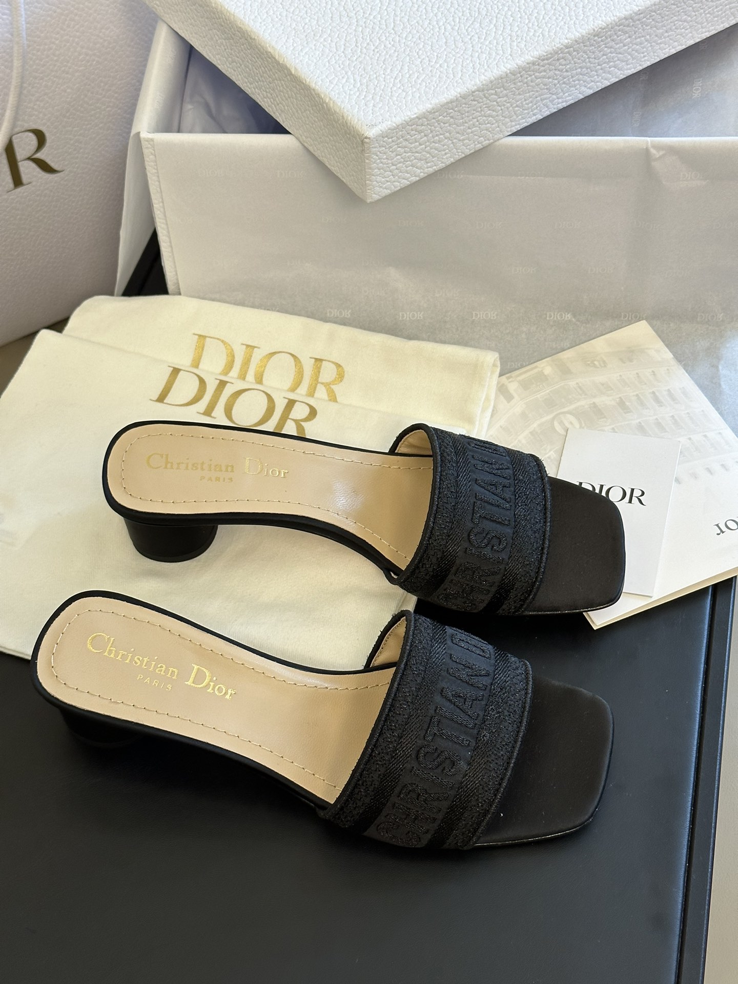 [TOP] Christian Dior Slippers - Black - 711 Luxury