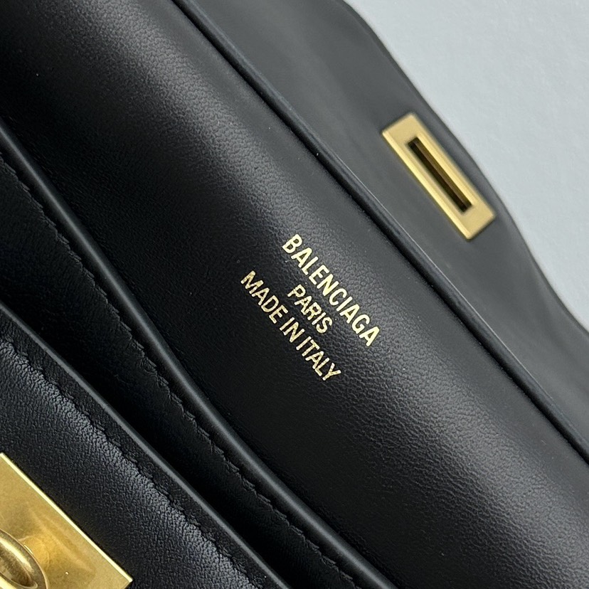 [TOP] BALENCIAGA Rodeo Bag 40x30x13cm - Black & GHW - 711 Luxury