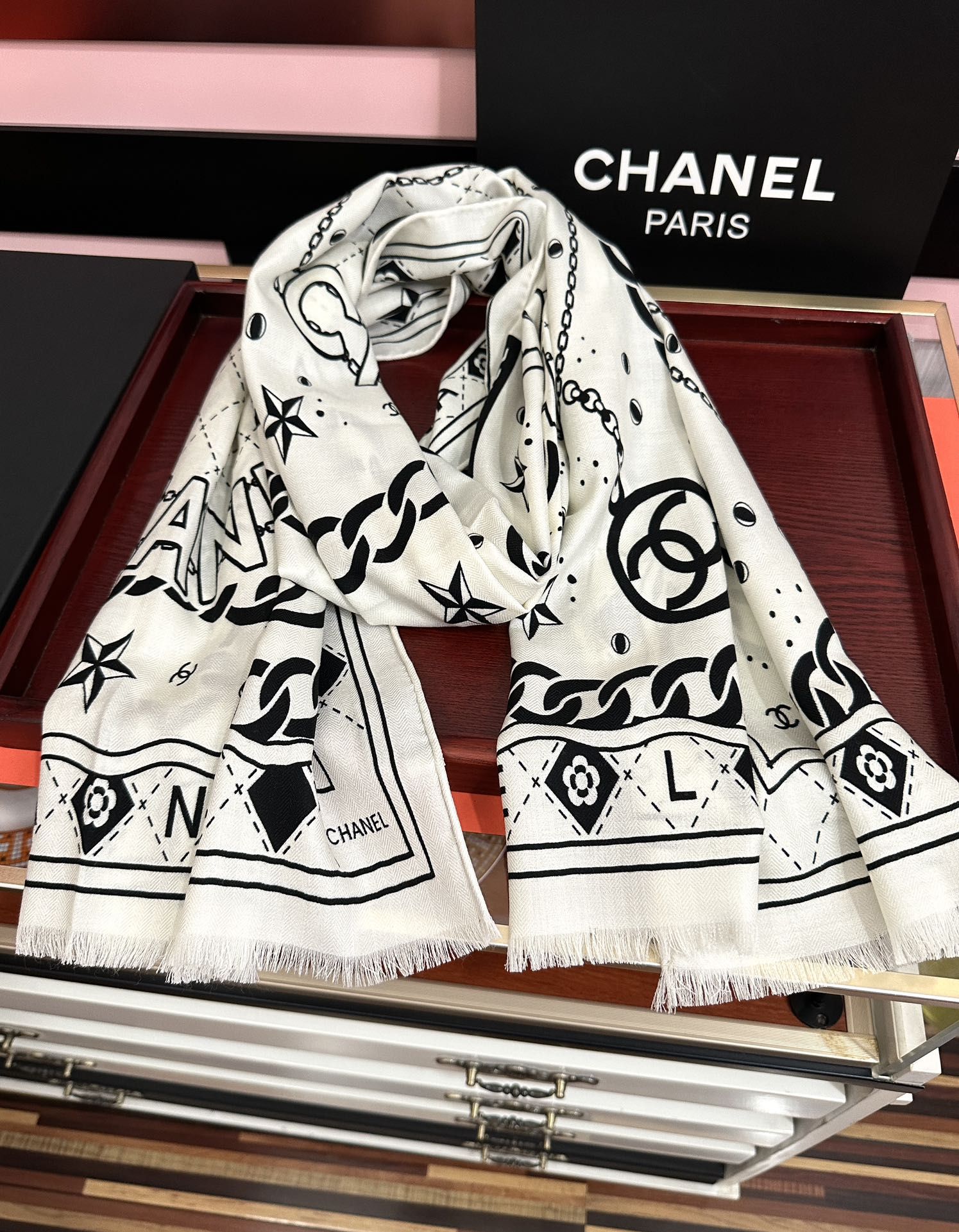 [TOP] CHANEL Cashmere Scarf 65x185 cm - Black