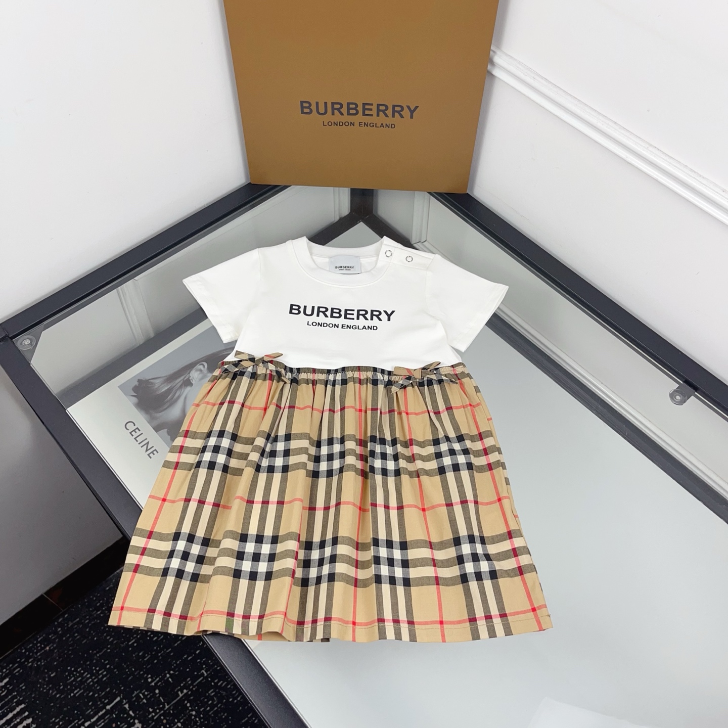 Burberry Baby Girls White Vintage Plaid Spliced Bow Short Sleeve Dress With Liner Toddler Sizes 66-120 infant