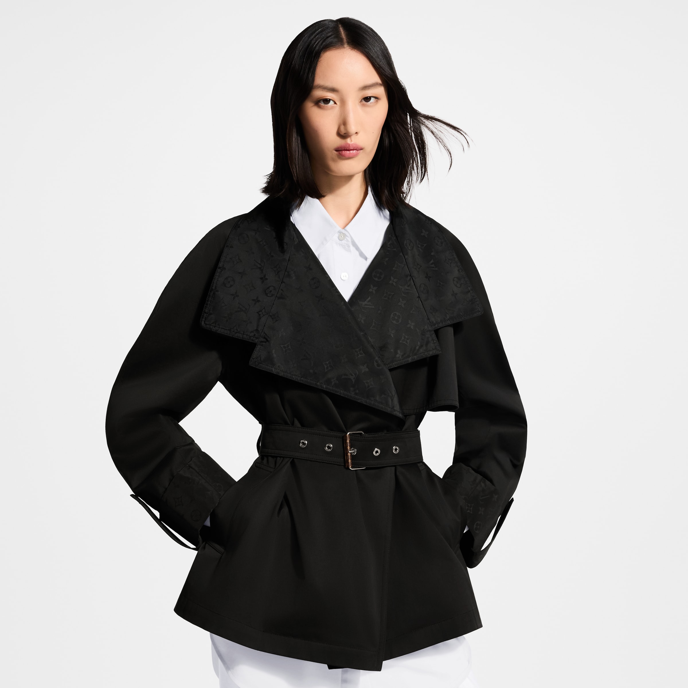Louis Vuitton Clothing LOUIS VUITTON Monogram Accent Short Trench Coat #396825 View 2 | Nigo Office