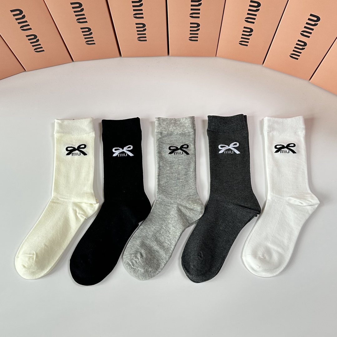 [TOP] Miu Miu Socks - 5 Pieces as a Set - 711 Luxury