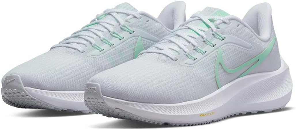 Nike Womens SneakerSneaker