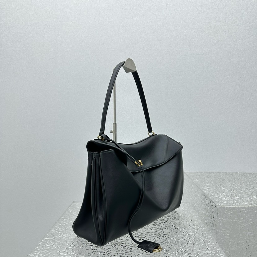 [TOP] BALENCIAGA Rodeo Bag 40x30x13cm - Black & GHW - 711 Luxury