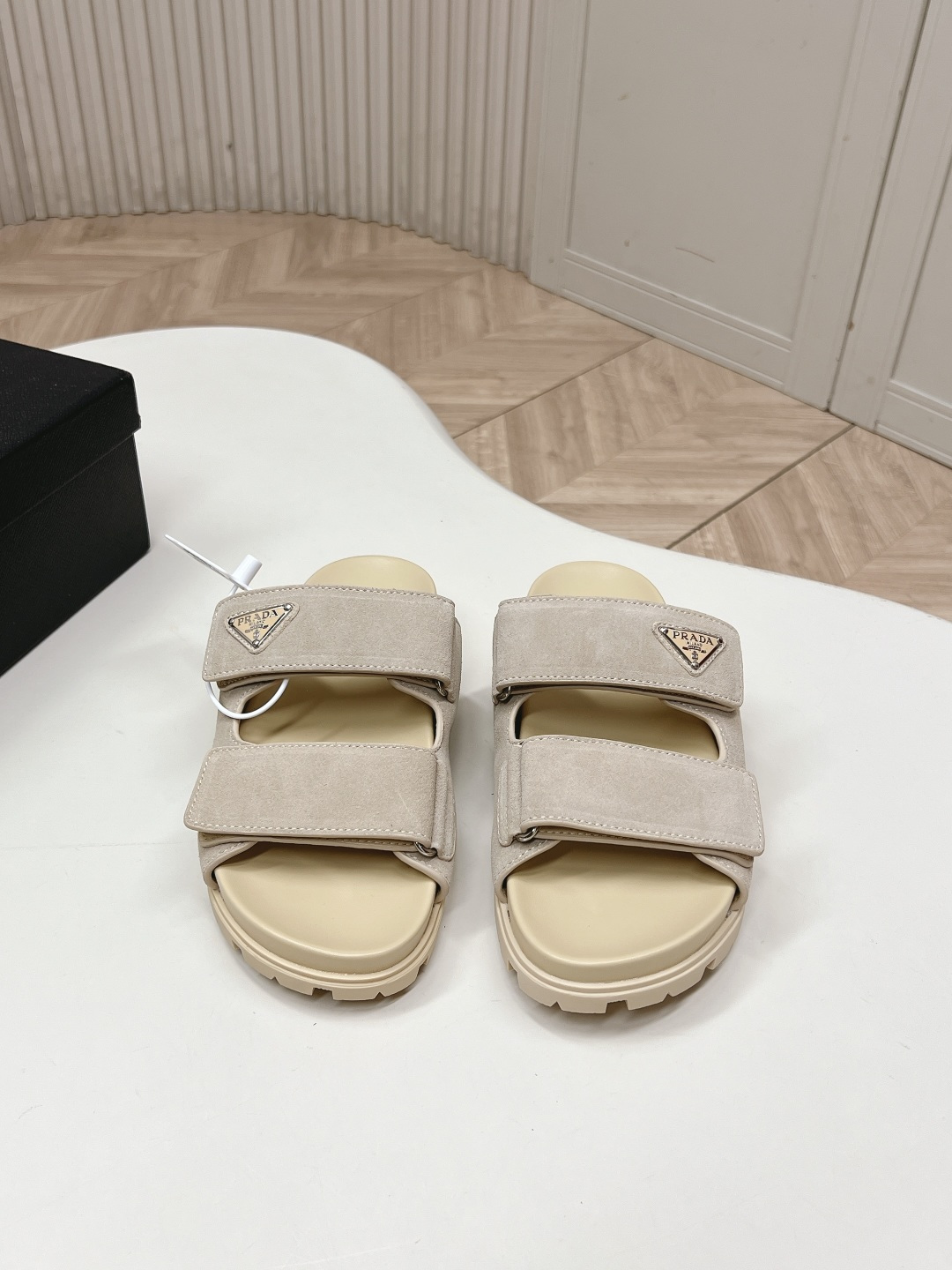 [TOP] PRADA Slippers - Beige - 711 Luxury