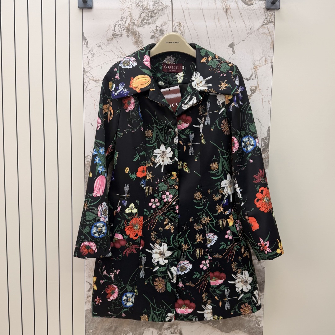 [TOP] GUCCI Coat - Black