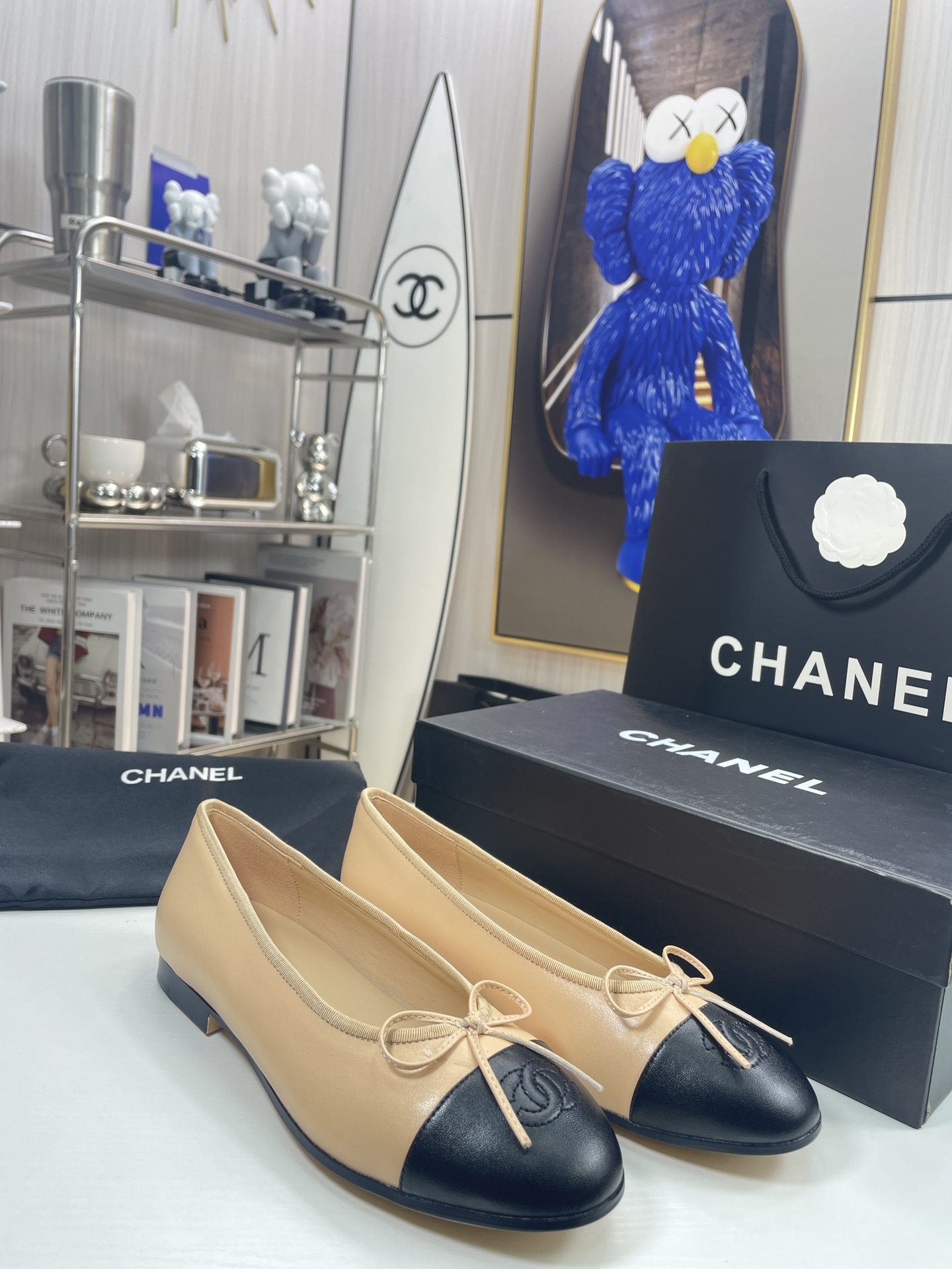 [TOP] CHANEL Flats - Apricot - 711 Luxury