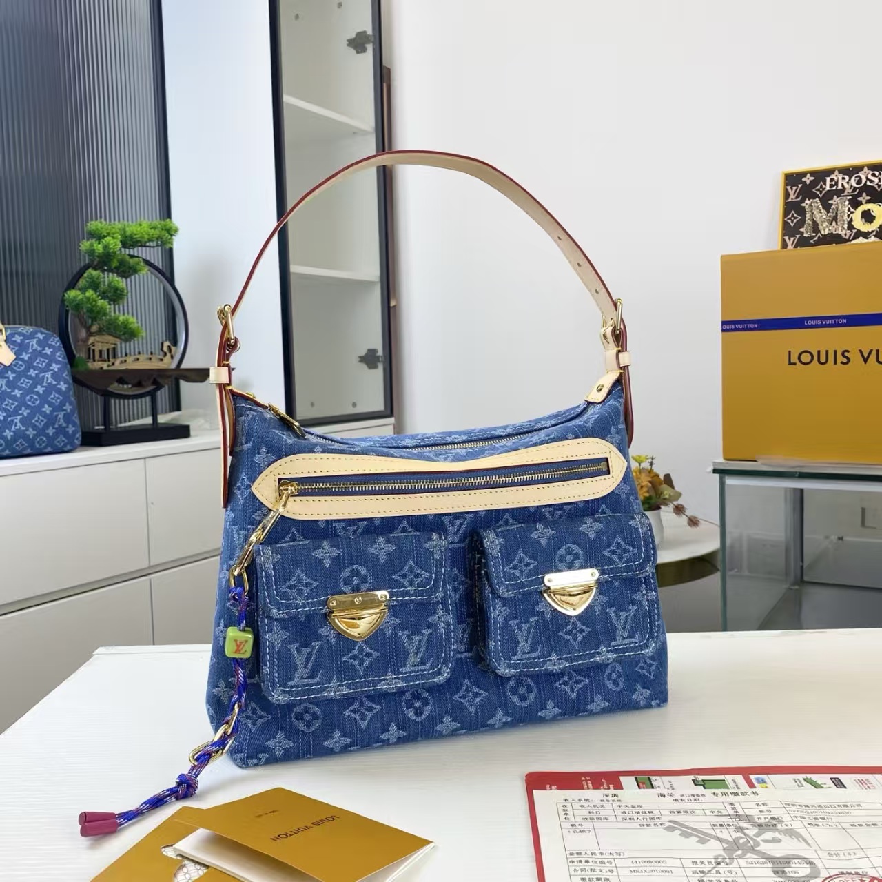 [TOP] Louis Vuitton LV  Shoulder Bag 30×10×19cm - Blue