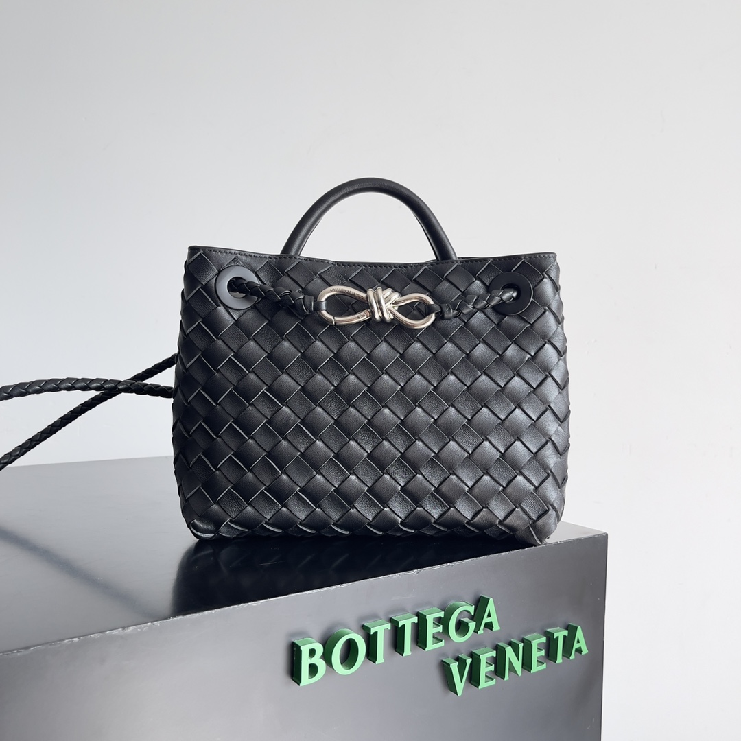 [TOP] Bottega Veneta BV Andiamo Bag Lambskin 25x22x10.5cm - Black - 711 Luxury