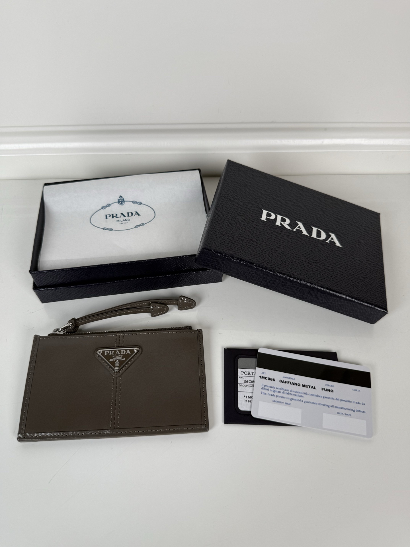 [TOP] PRADA Short Wallet 8cm*13cm - Dark Grey - 711 Luxury
