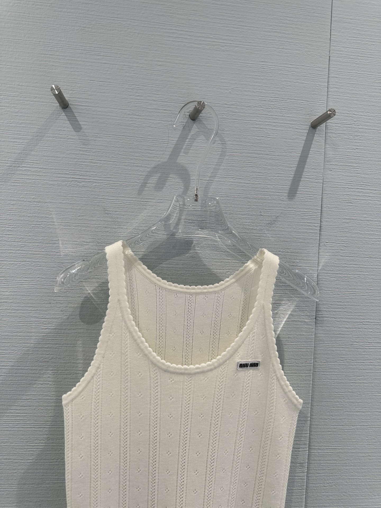 [TOP] Miu Miu Knitted Vest - Beige