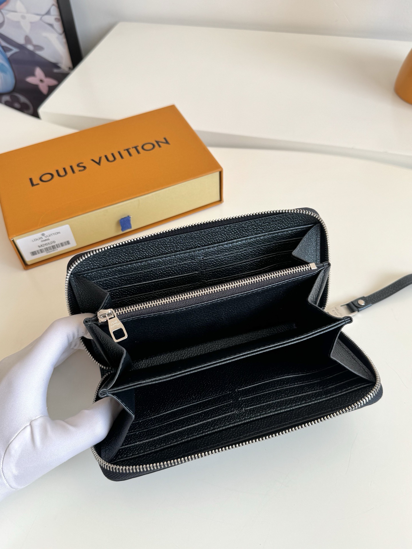 [TOP] Louis Vuitton LV Zippy Wallet 19.5x10.5x2.5cm - Black & SHW - 711 Luxury
