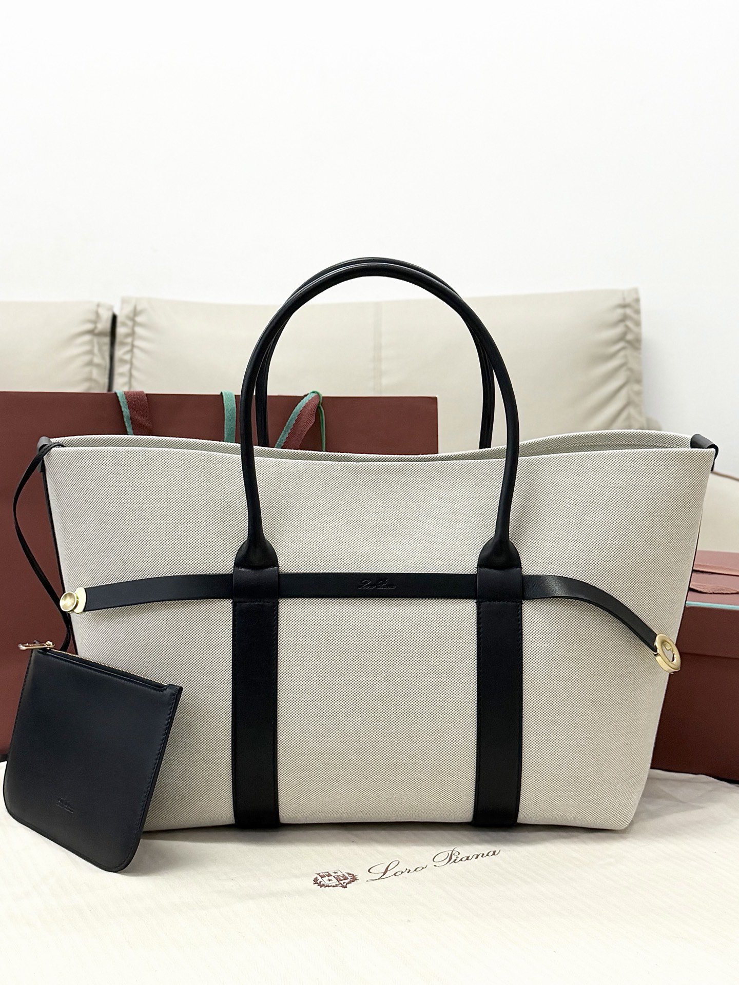 [TOP] Loro Piana Ghiera Shoer Bag Canvas 40x26x18cm - White and Black - 711 Luxury