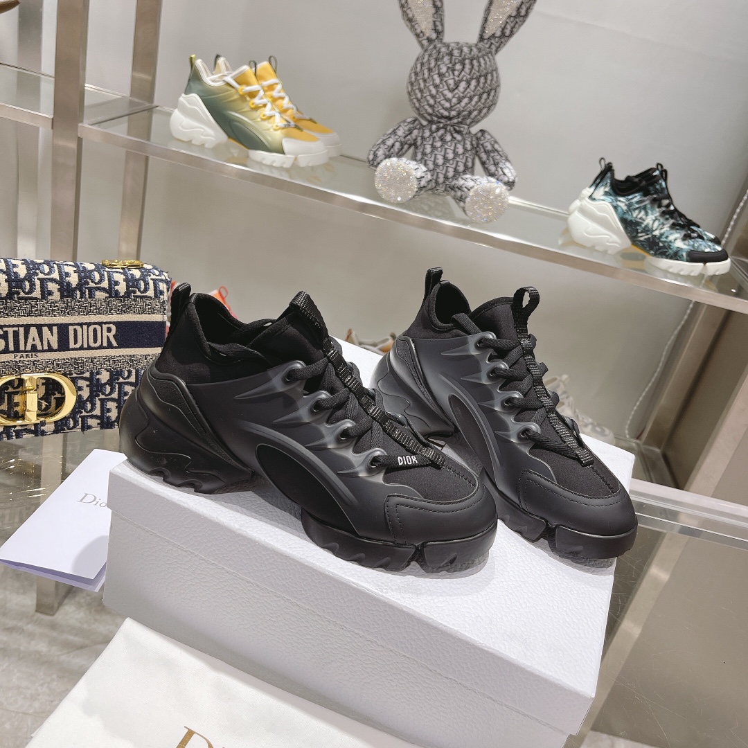 [TOP] Christian Dior Cowhide Sneakers - Black - 711 Luxury
