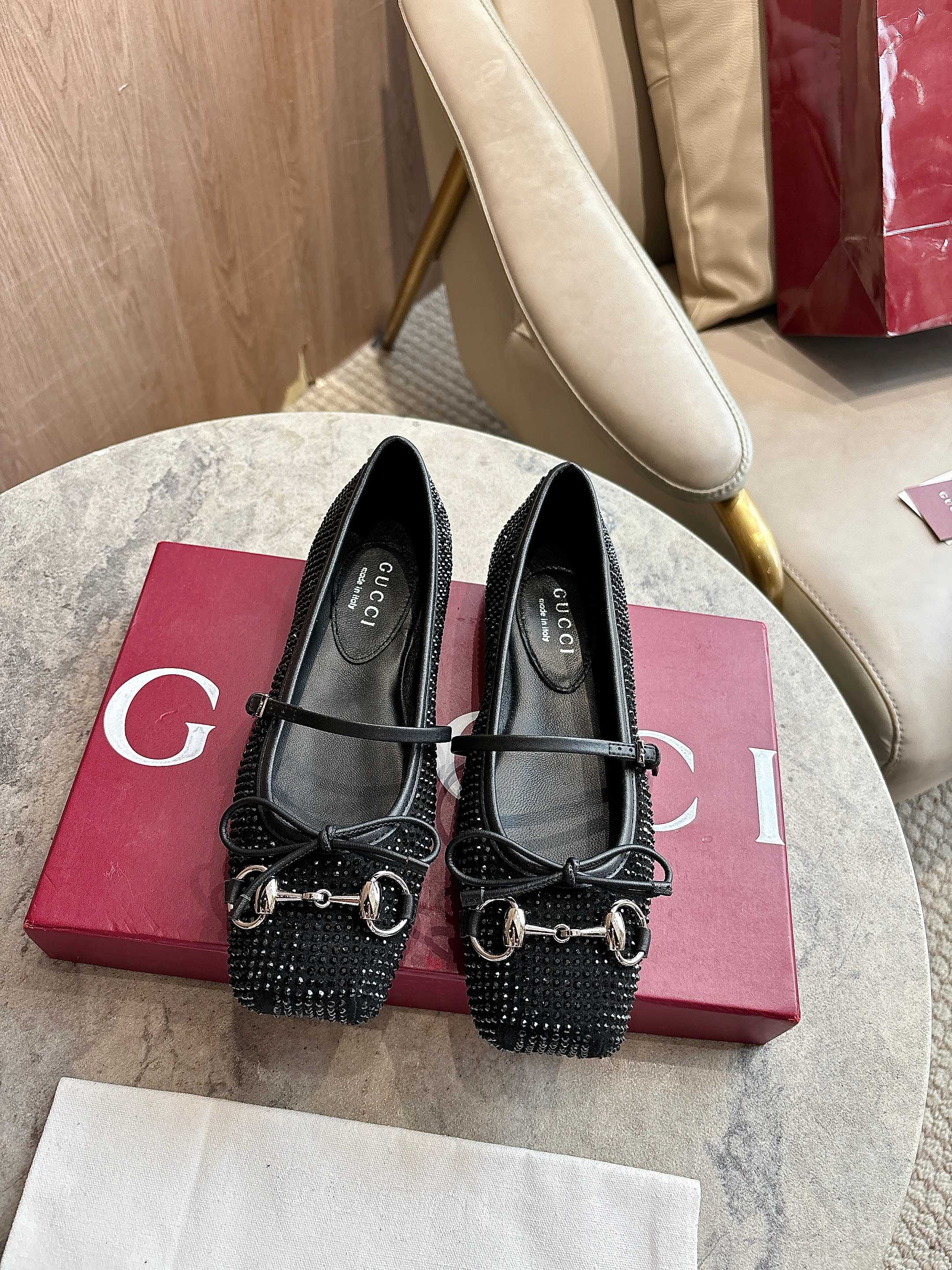 [TOP] GUCCI Horse-bit Fastening Flat Ballet Shoes - Black - 711 Luxury
