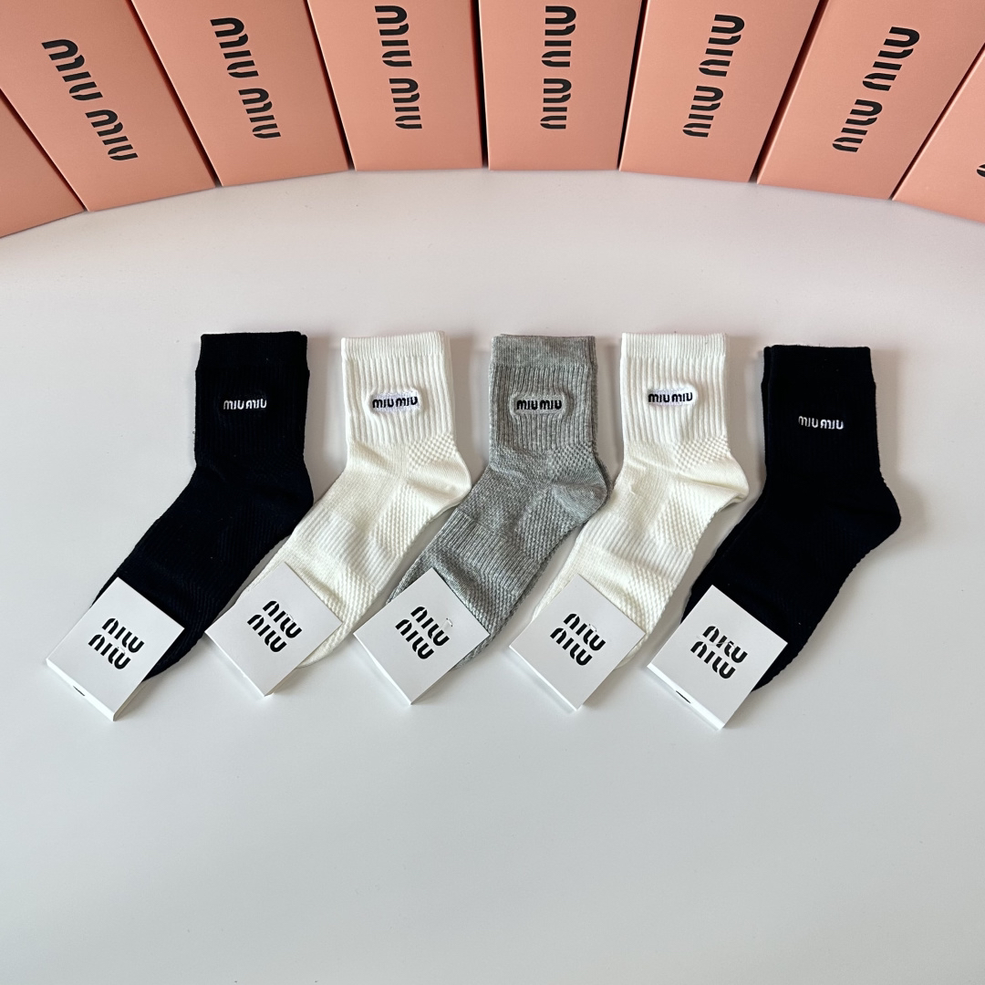 [TOP] Miu Miu Socks - 5 Pieces as a Set - 711 Luxury