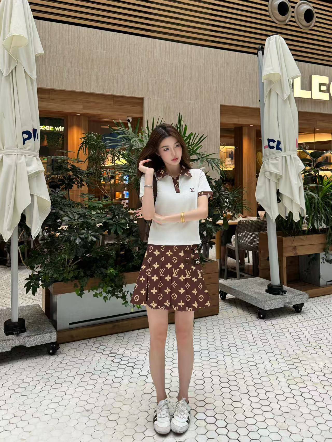 [TOP] Louis Vuitton LV Polo T-shirt + Skirt Set - White/Brown