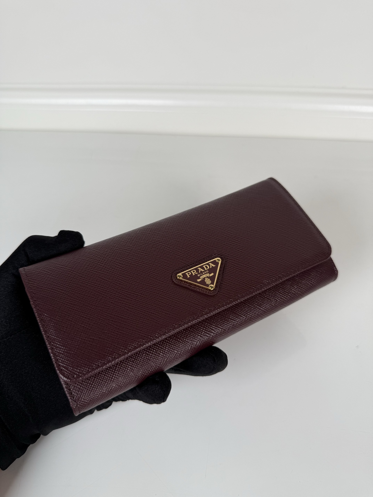 [TOP] PRADA Wallet 18.7x9.5cm - Dark Red - 711 Luxury