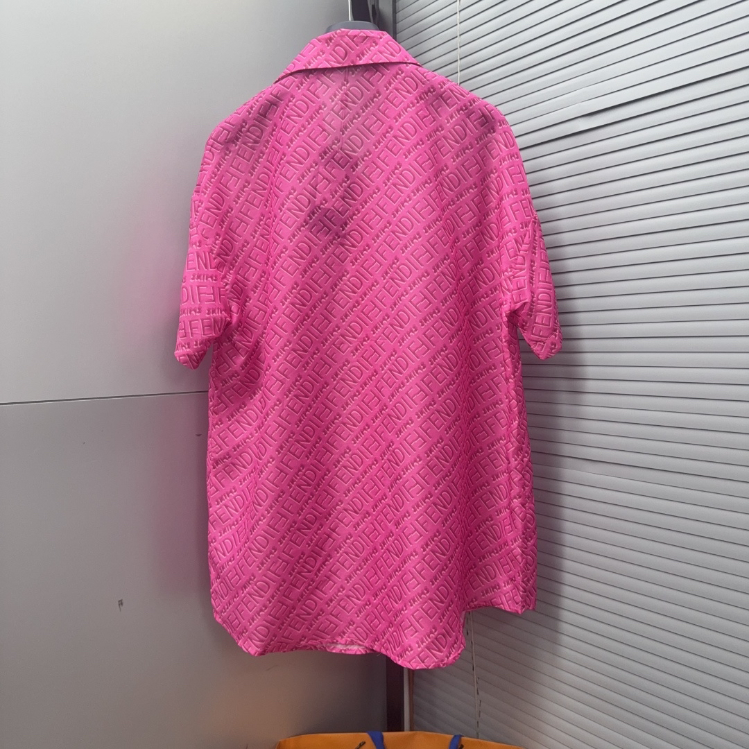 [TOP] FENDI Shirt + Shorts Suit - Pink