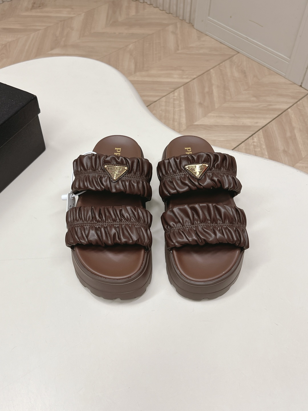 [TOP] PRADA Slippers - Chocolate - 711 Luxury