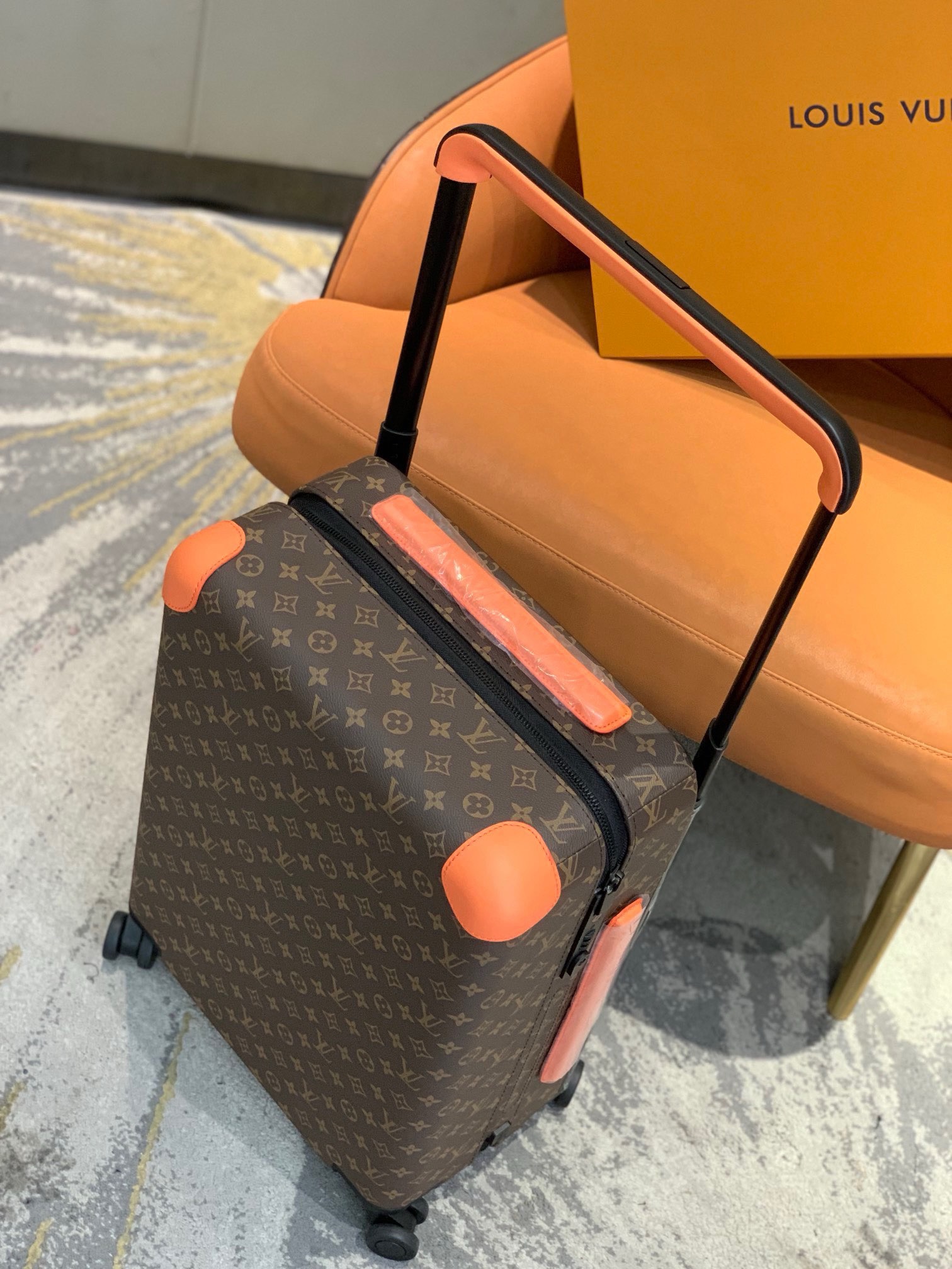 [TOP] Louis Vuitton LV Rolling Luggage Horizon 55 - Brown - 711 Luxury