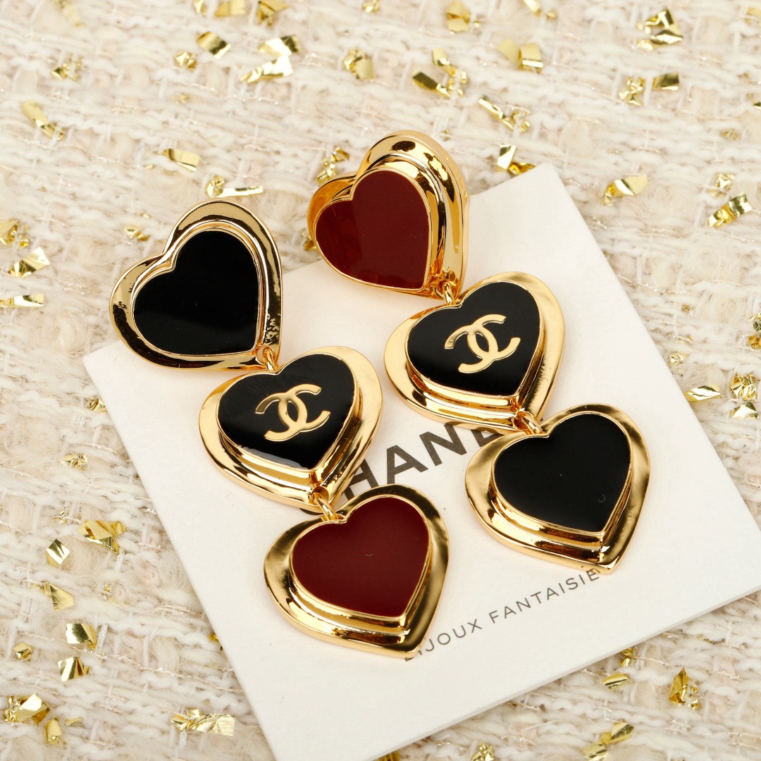 [TOP] CHANEL Earrings - Gold