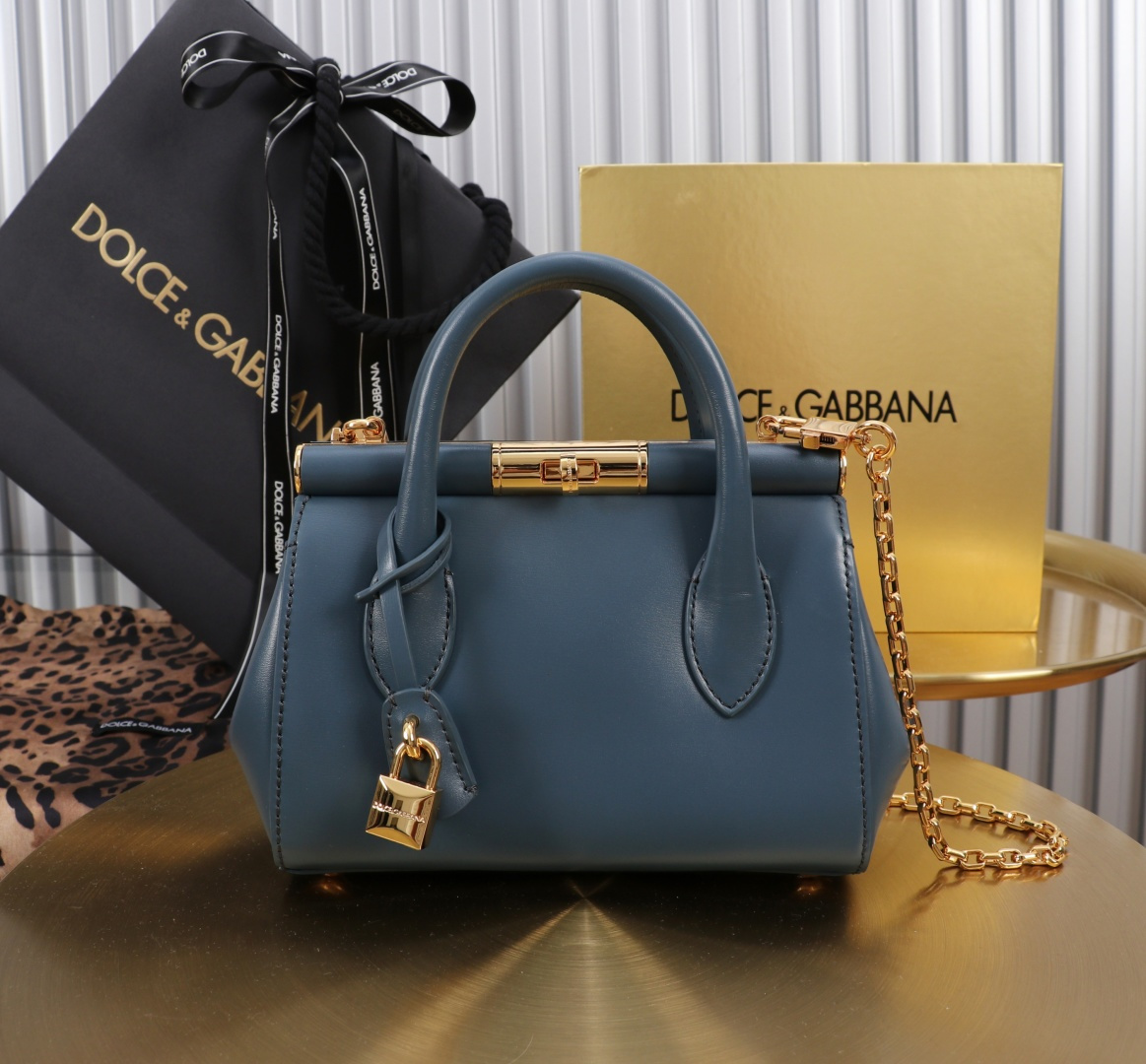 [TOP] Dolce & Gabbana D&G Marlene Bag Calfskin 19x13.5x7cm - Haze Blue - 711 Luxury