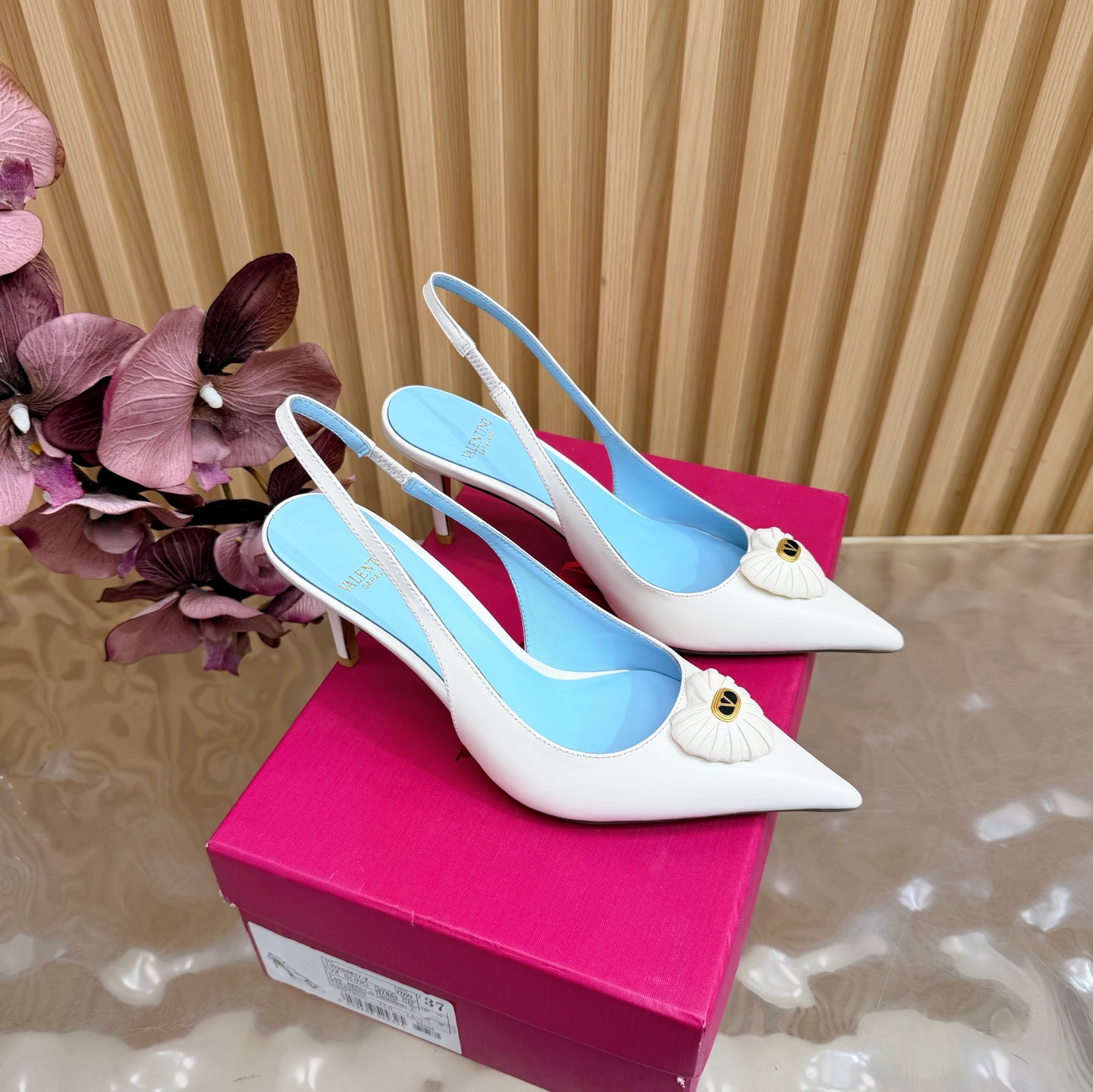 [TOP] VALENTINO Shoes - White - 711 Luxury