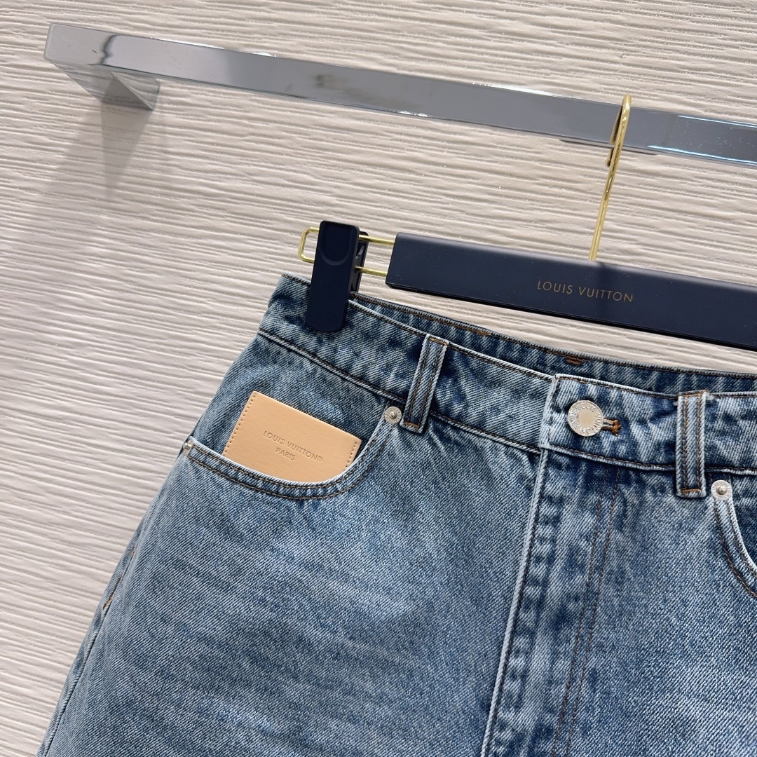 [TOP] Louis Vuitton LV Denim Shorts - Blue