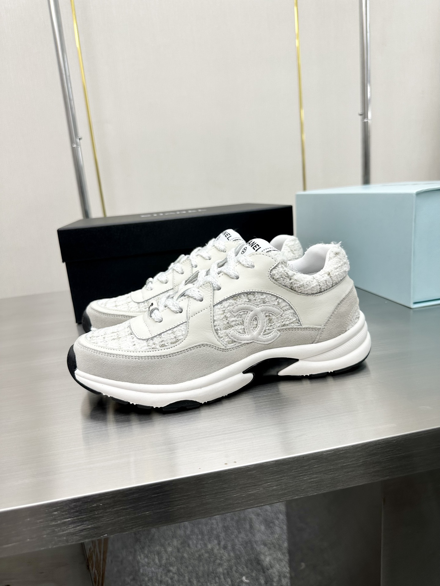 [TOP] CHANEL Casual Shoes - White - 711 Luxury