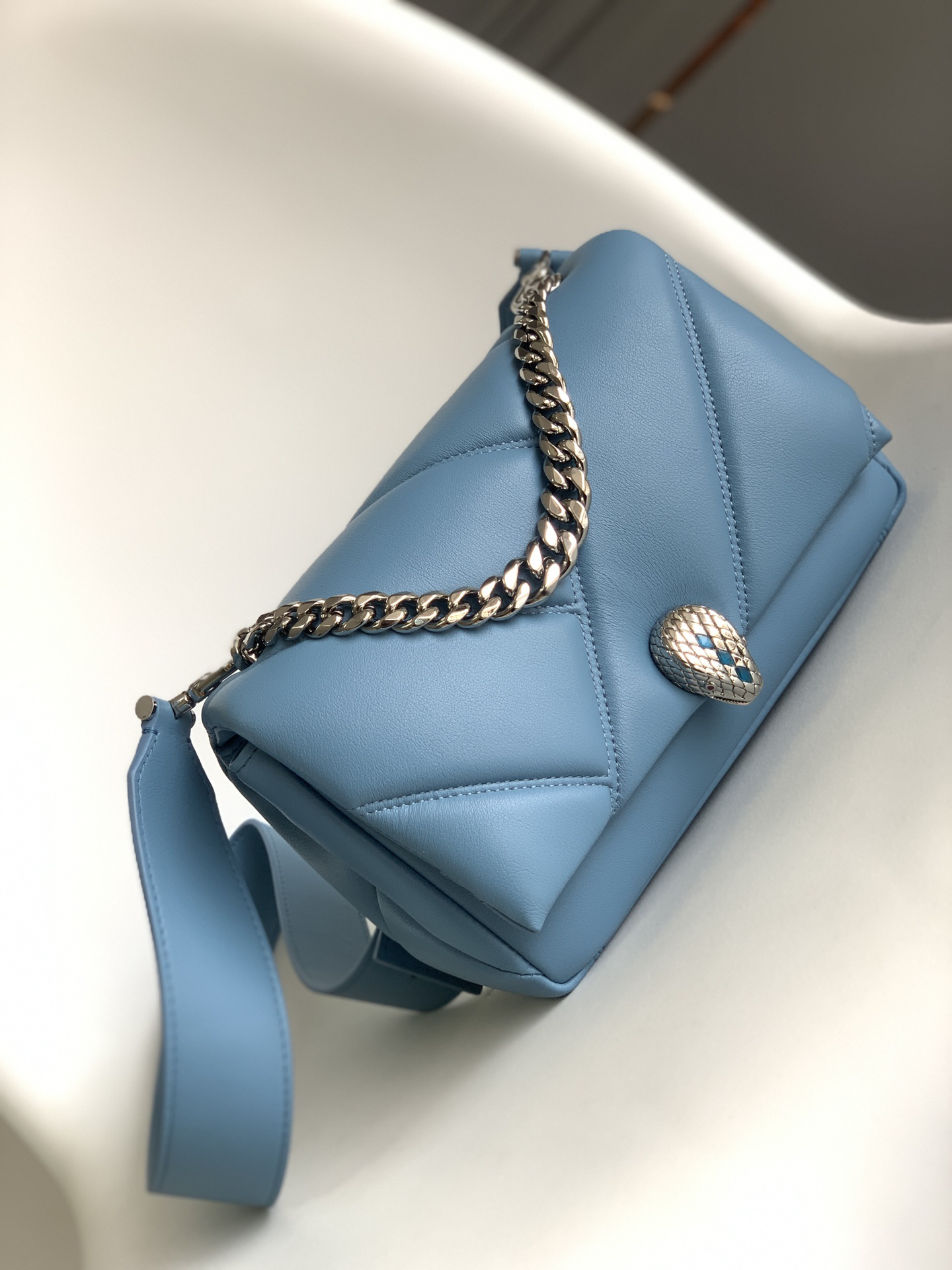 [TOP] BVLGARI Serpenti Cabochon Bag Calfskin 22.5x15x10cm - Blue - 711 Luxury