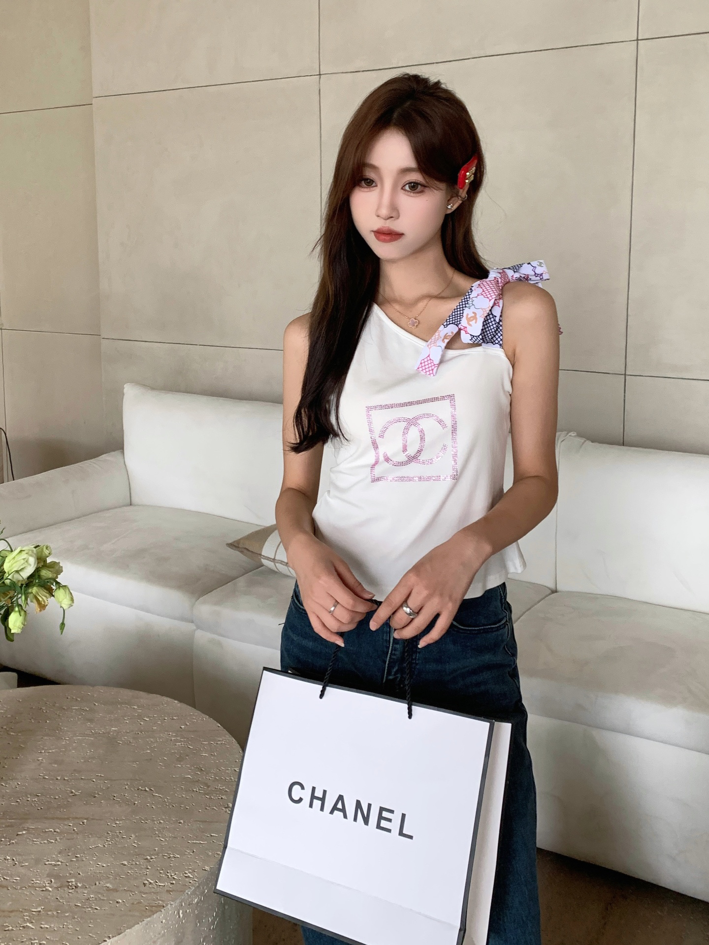 [TOP] CHANEL Vest - White