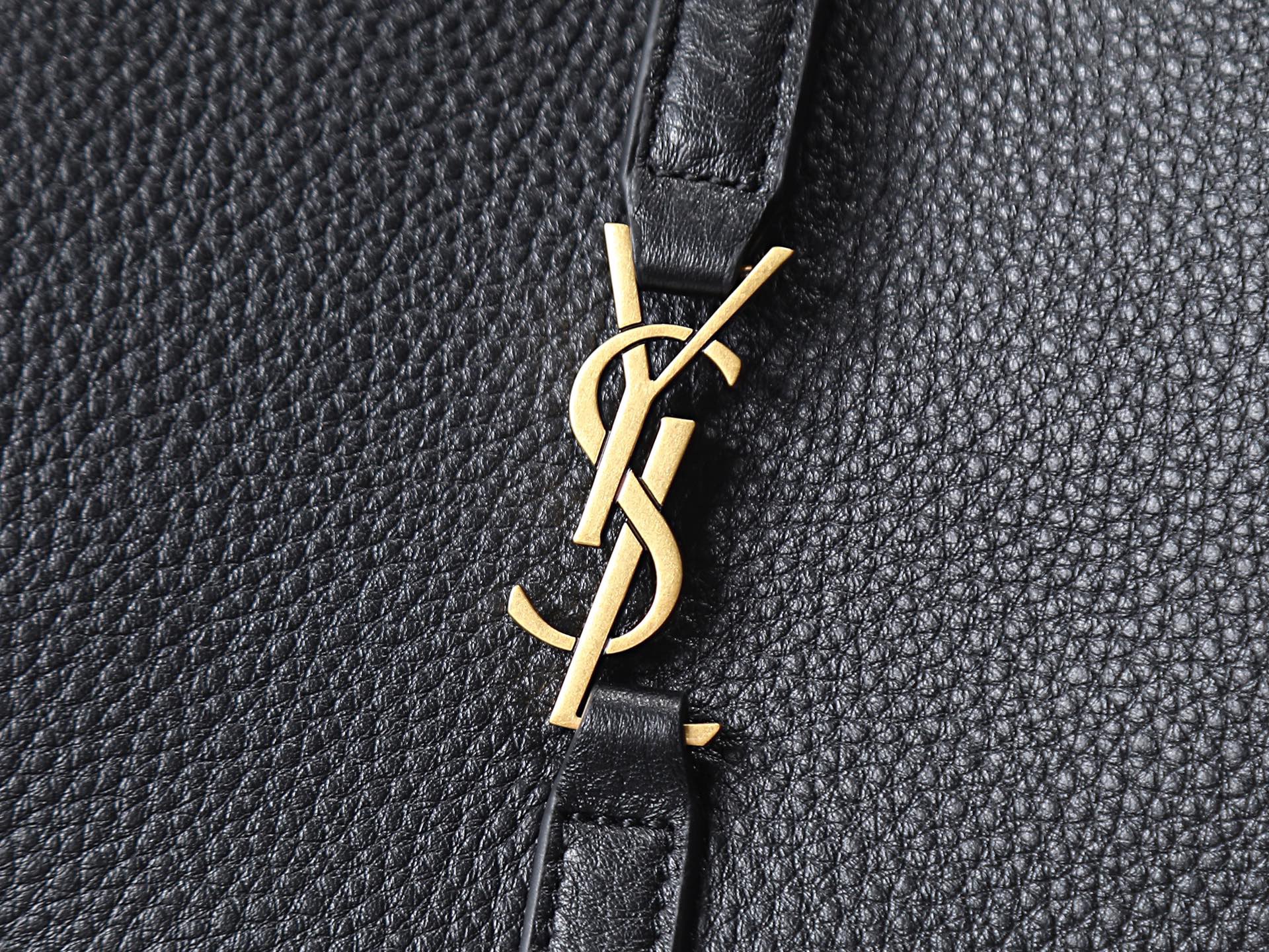 [TOP] Yves Saint Laurent YSL LE5A7 Baby BEA Handbag - Black- GHW - 18x15x13 cm - 711 Luxury