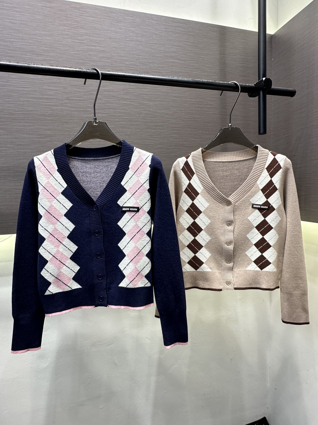 [TOP] Miu Miu Knitted Long-sleeved Shirt - 2 Colors - 711 Luxury
