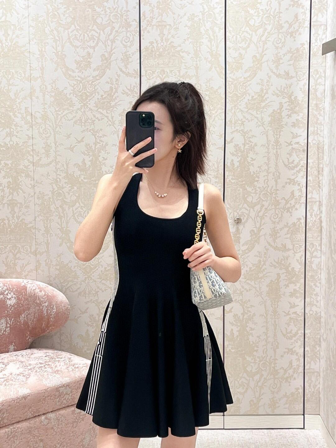 [TOP] Christian Dior Dress - Black