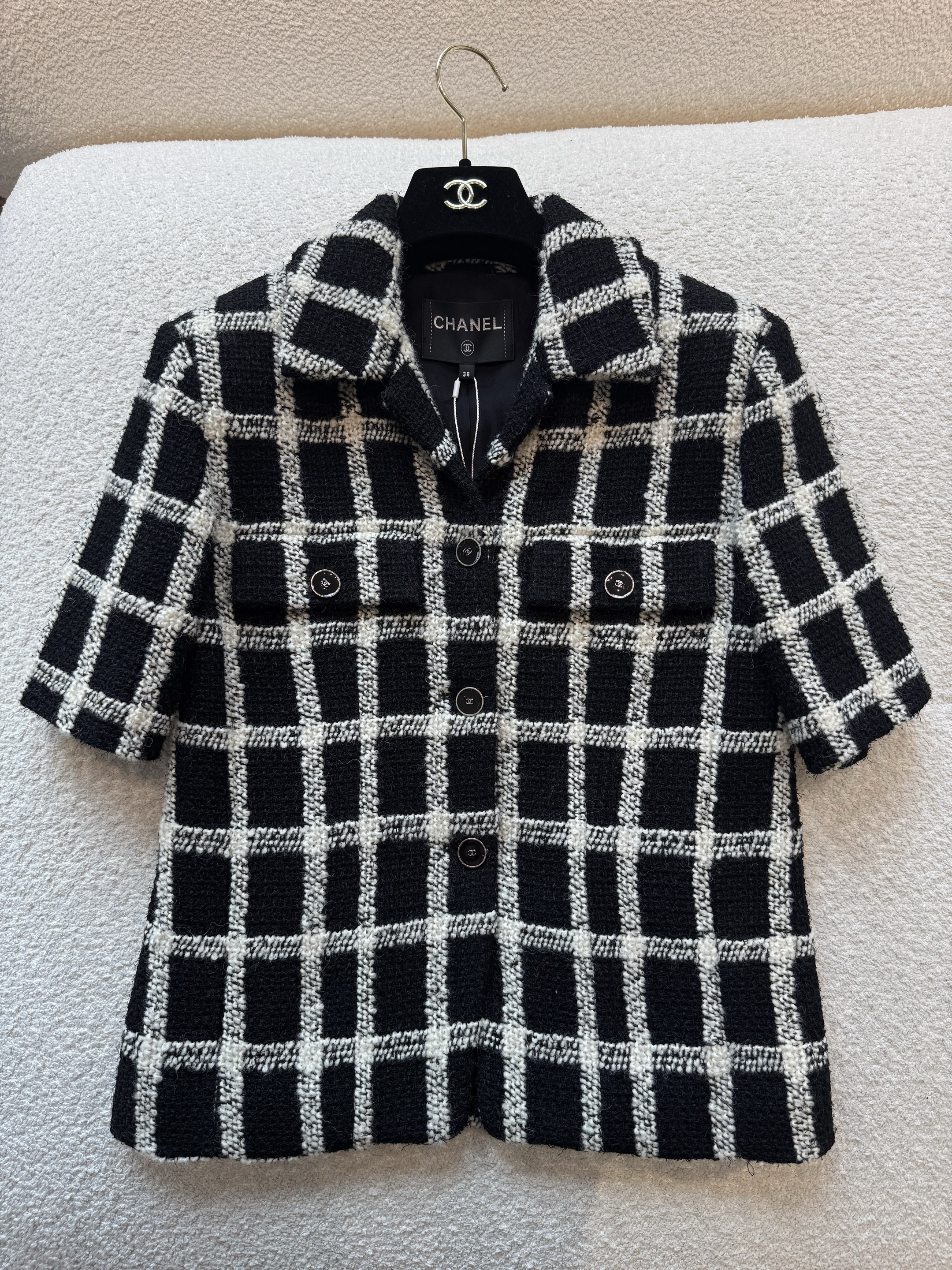 Chanel black Clothing Chanel Jacket Wool Tweed Black White #379065 View 2 | Nigo Office