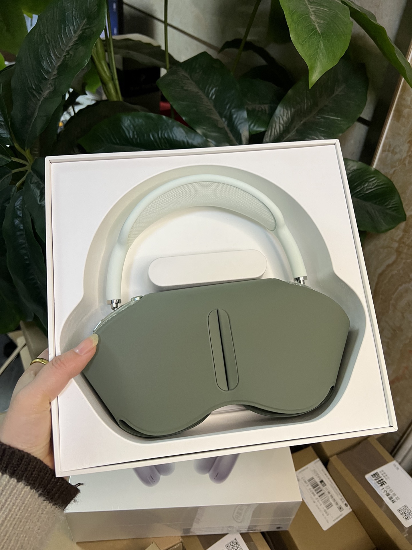 Max V3 (1st Generation) 5 Colour Collection - Lightning